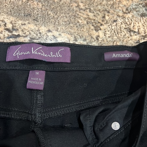 Gloria Vanderbilt Pants - Picture 5 of 8